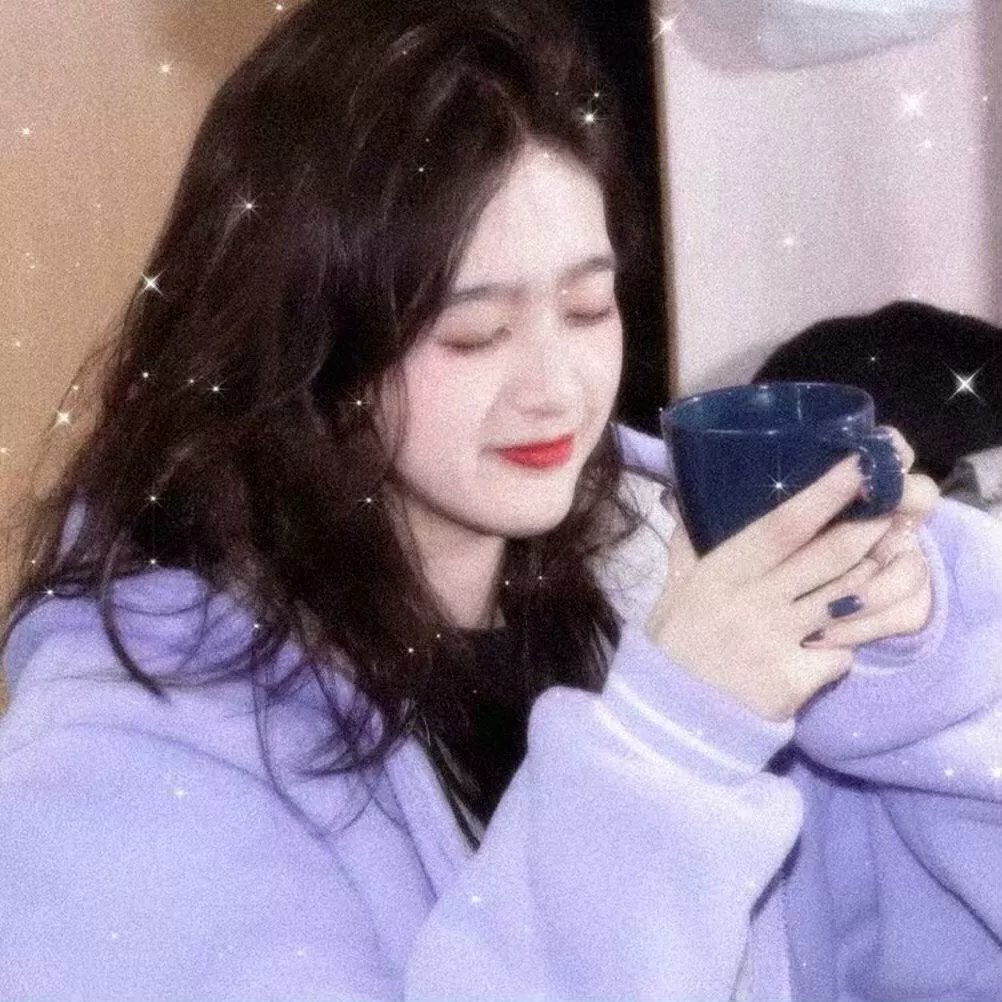 盛夏不如她迷人